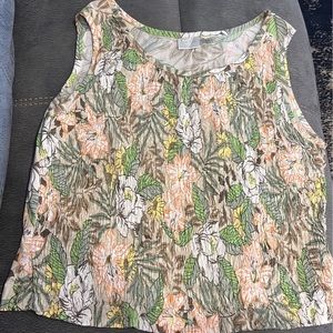 Women’s Tank Top Erika brand size XL. Perfect for summer. Fresh
